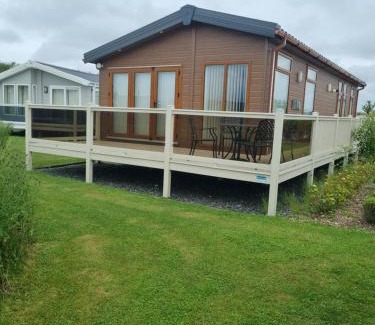 Flookburgh Resort | Pemberton Arrondale Lodge, Lakeside View (Haven Lakeland)