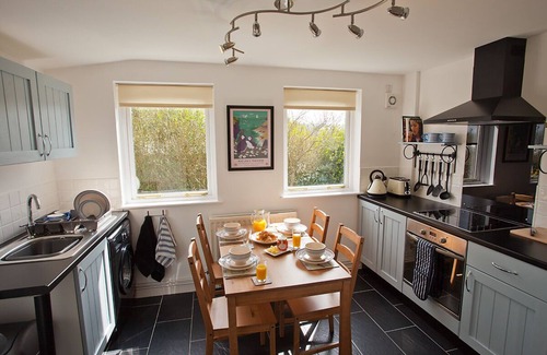 Goodwick Apartment | Pembrokeshire Apartment - At the Heart of Northern Pembrokeshire