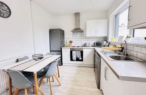 Tremorfa House | Pengam House Cardiff