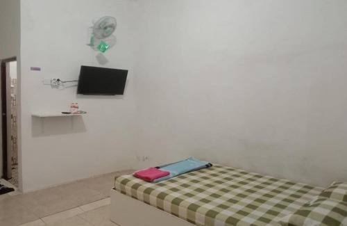 Kediri House | Penginapan Teratai