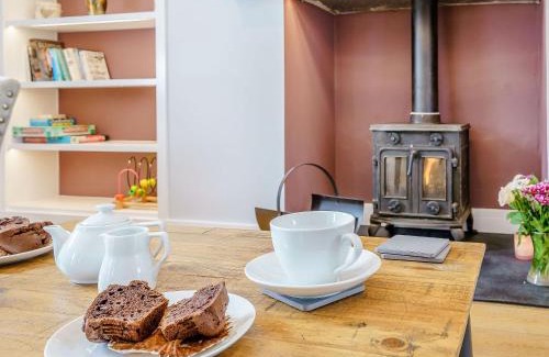 Llandysul House | Penlon Cwrws