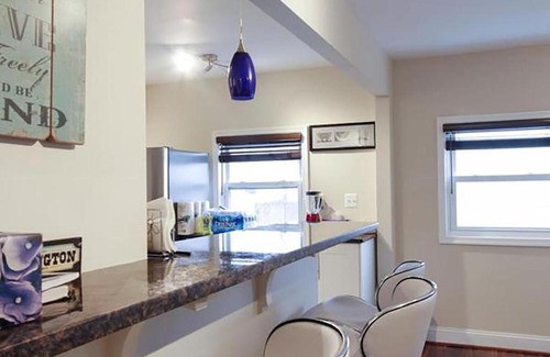 Penrose Apartment | Penrose 7081