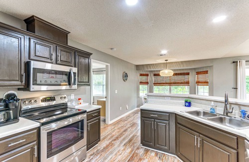Ono Island House | Pensacola Home w/Fire Pit, 7 Mi to Beaches!