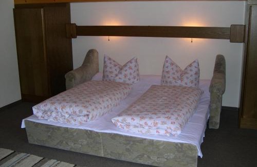 Leutasch House | Pension Holzmann