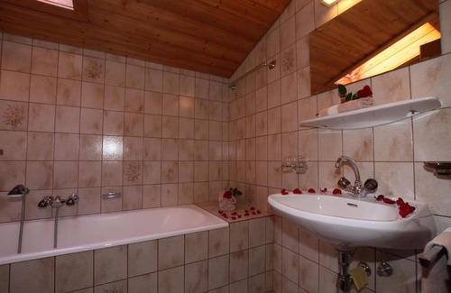 Leutasch House | Pension Holzmann