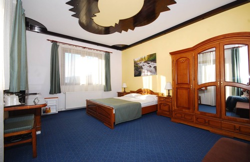 Predeal House | Pension Regina
