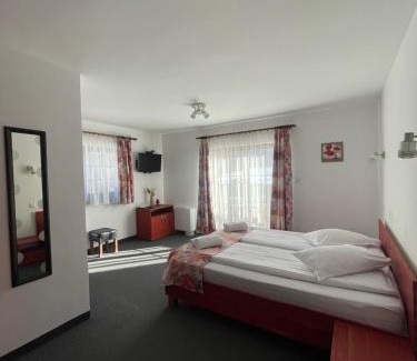 Cristian House | Pensiunea Casa Brancovenilor