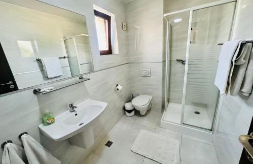 Podari House | Pensiunea Central Podari