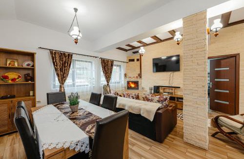 Poieni House | Pensiunea Ioana