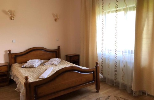 Manastirea Humorului House | Pensiunea Maridor