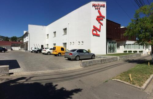 Deva House | Pensiunea Play