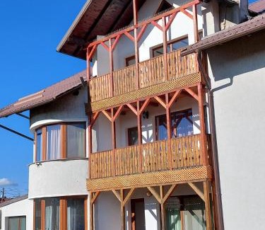 Rasnov House | Pensiunea Vera