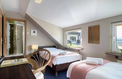 Krzyzowka House | Pensjonat Orle