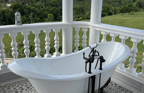 Cabrera Apartment | Penthouse #20: Romantic Suite with 360° Ocean View