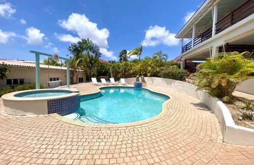 Jan Thiel Villa | Penthouse 6 app 360 vieuw (incl electricity use)