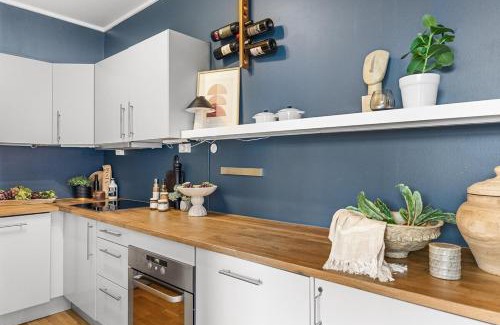 Oslo Apartment | Penthouse apartment balcony,parking and 2 bedrooms