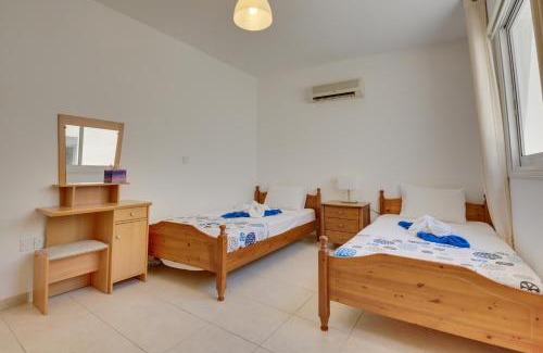 Larnaca City Centre Apartment | Penthouse Central Larnaca The 'Veranda' Elena Court