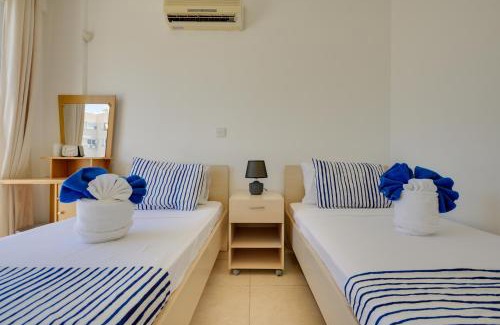 Larnaca City Centre Apartment | Penthouse Central Larnaca The 'Veranda' Elena Court