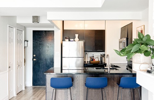Church and Wellesley Condo | Penthouse Condo with Office Space in Central Toronto