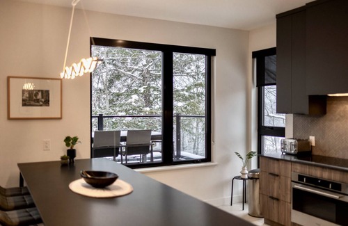 Orford Condo | PENTHOUSE - Les Repères Condos 220 - Orford - Spa, Pool, Ski