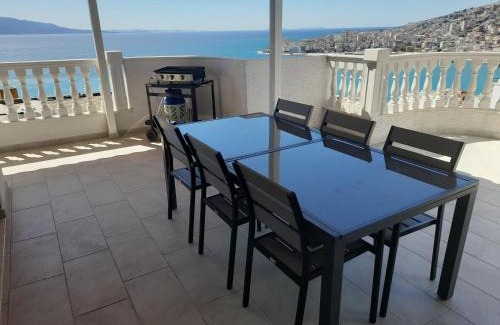 Qafe e Gjashtes Apartment | Penthouse sea view