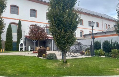 Kezmarok House | Penzion B5