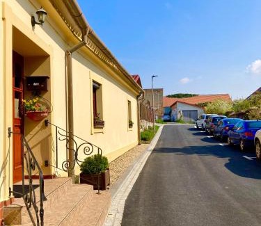 Mikulov House | Penzion Moravia - free parking in the city center