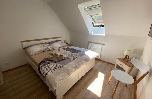 Karlstejn House | Penzion U Adama