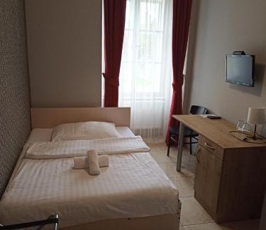 Dobris House | Penzion U tri statkaru