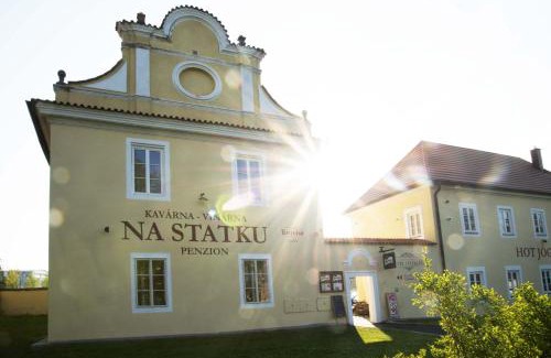 Dobris House | Penzion U tri statkaru