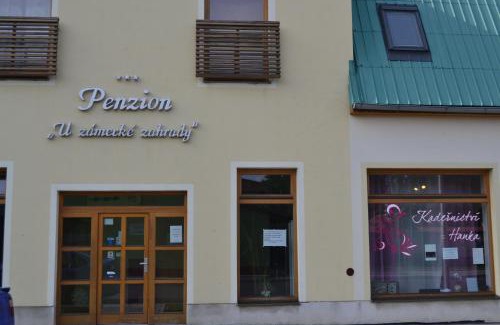 Lipnik nad Becvou House | Penzion U Zámecké Zahrady