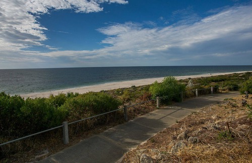 Peppermint Grove Beach House | Peppy By the Sea - Beachside getaway