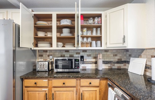 Kenmore House | Perch - Hot tub Forest Retreat