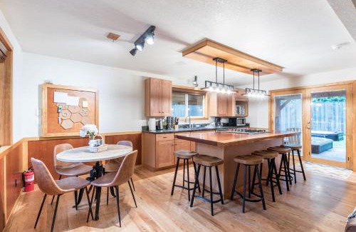 Paradise Estates House | Perch - Juniper Cabin