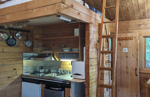 Harrisonville Ski Chalet | Perched in the Trees, Very Private, Screened in Porch with view