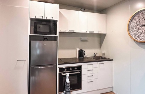 Hokitika Apartment | Perched on a peaceful ridge above the Tasman Sea, Luna Ridge Hokitika offers a modern yet cozy retreat.