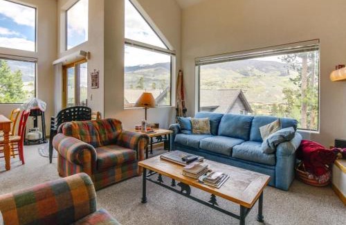 Three Peaks House | Peregrine Place