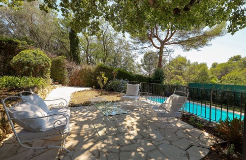 Saint-Jacques House | Perfect Calm House