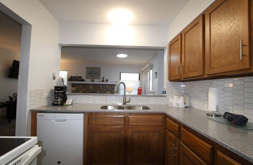 Warrior's Mark Condo | Perfect Central Location - Walk to Lifts! 10% discount for 7 nts or more stay.
