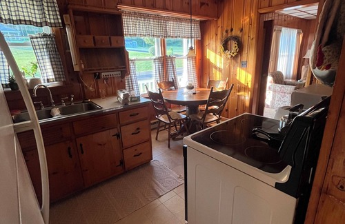 Mattawana House | Perfect charming 3-bedroom home to enjoy outdoor activities.