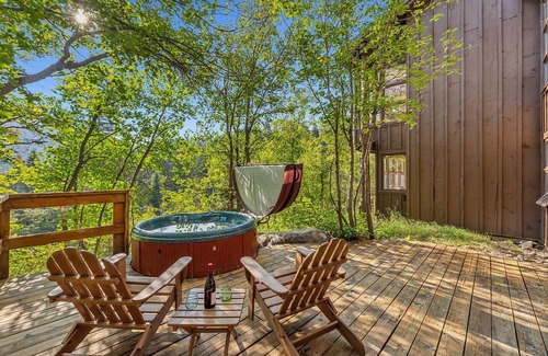 Sundance Condo | PERFECT COUPLES RETREAT W/HOT TUB & FIREPLACE- SUNDANCE COTTAGE