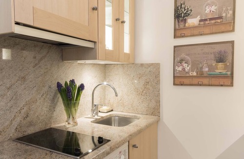 Quartier du Gros-Caillou Apartment | Perfect for 3! Charming-Top of Eiffel View-Rue Cler Markets