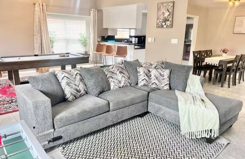 McAllen House | PERFECT FOR FAMILIES AND GROUPS! Lovely 4 bed 3 bath home with A C in McAllen