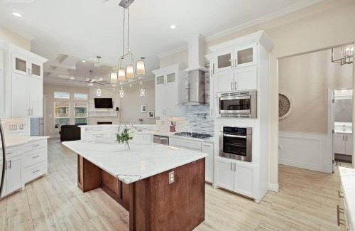 South Side House | Perfect for larger companies