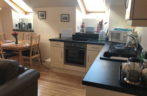 Youlgreave Apartment | Perfect getaway for a couple, relax, unwind, and enjoy the beautiful countryside