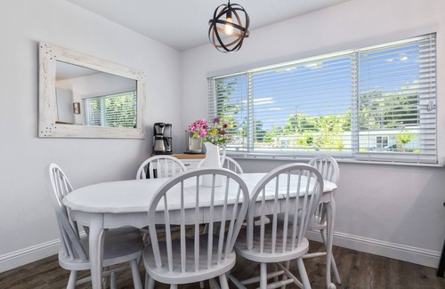 Atascadero House | Perfect Getaway, Peaceful Escape, Beautiful Seasonal Flower & Vegetable Gardens