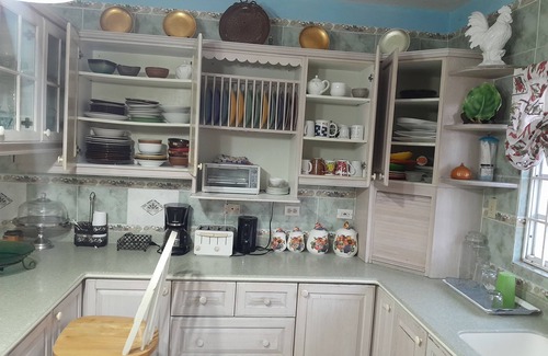 West Gate Hills House | Perfect group stay in the heart of Montego Bay. 10 mins from beach