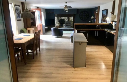 Saint-Saturnin House | Perfect home from home in the heart of France