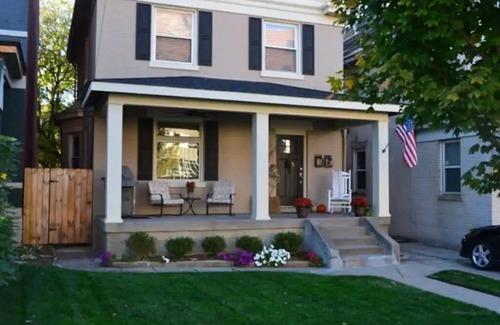 Corryville House | PERFECT Location- charming 1 BR! UC, Downtown, OTR, Hosptials