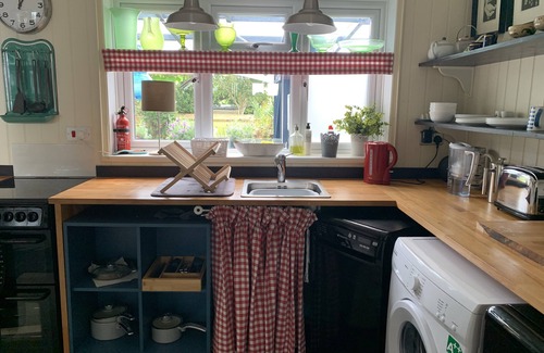 Exmouth House | Perfect Location for Town and Beach